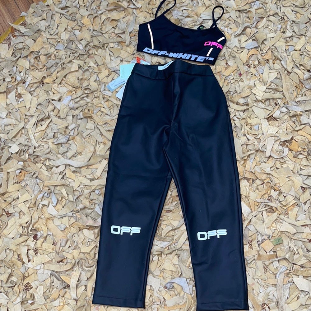 Off White set